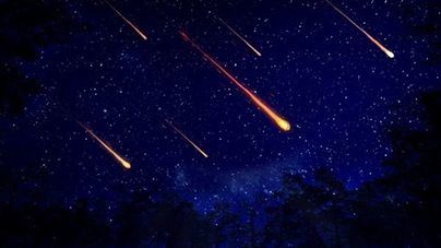 Noche de Luna llena y estrellas fugaces
