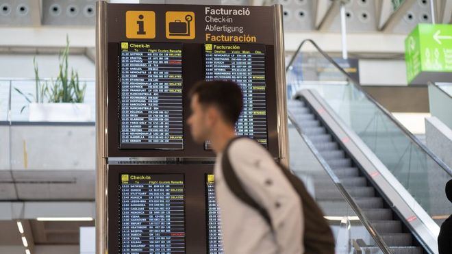 Los tripulantes de cabina de Iberia inician huelga este domingo