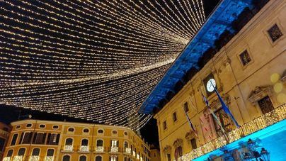¿Luces de Navidad? El Gobierno no dirá qué hacer y apela a la "contribución" de los ayuntamientos