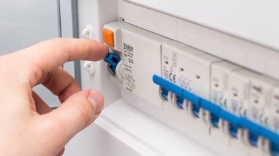 La electricidad alcanza este jueves su precio más elevado en los últimos 23 días
