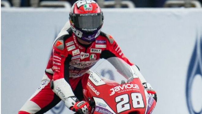 Izan Guevara se pone 'a tiro' del mundial tras finalizar quinto en Tailandia