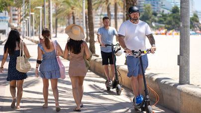 La DGT aprueba que los patinetes eléctricos circulen con seguro obligatorio