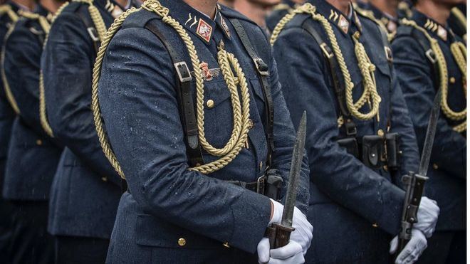 El Rey preside el desfile del 12 de octubre con más de 4.000 militares