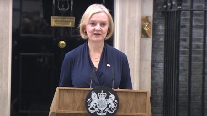 Liz Truss dimite como primera ministra y líder de los conservadores británicos