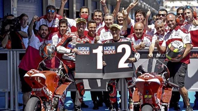 Guevara se despide de Moto3 con la séptima victoria del curso