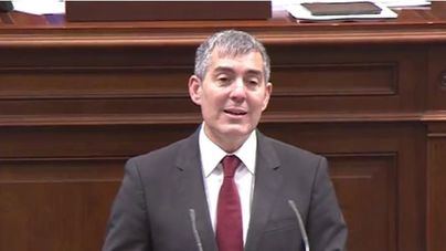 Clavijo apela a la "unión" del nacionalismo para defender al archipiélago "todos los días"