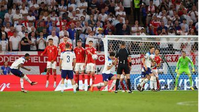 Inglaterra logra su billete con una goleada a Gales