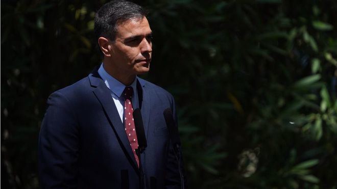 La Policía intercepta un sobre con material pirotécnico dirigido a Sánchez