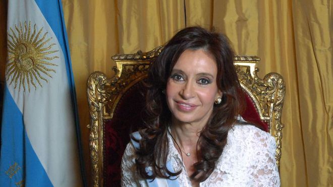 La vicepresidenta argentina, Cristina Fernández, condenada a 6 años de cárcel por corrupción