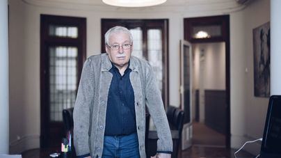 El PSOE expulsa a Joaquín Leguina por su apoyo a Ayuso en las autonómicas de 2021
