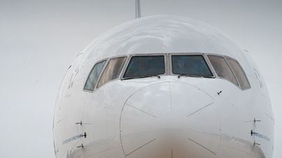 Otro "avión patera", esta vez en El Prat
