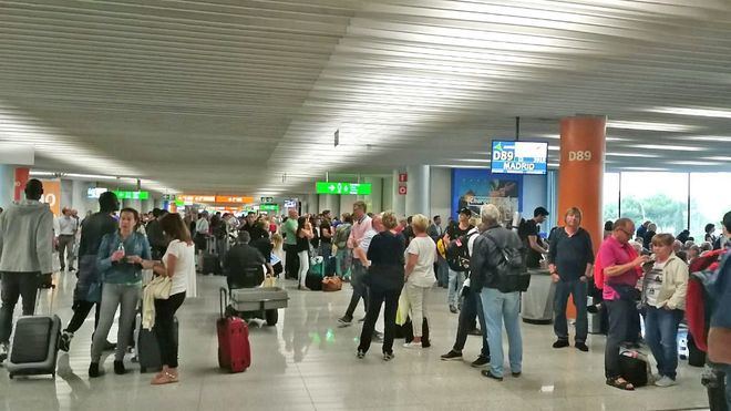 Los pasajeros de vuelos cancelados podrán reclamar de 250 a 600 euros