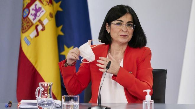 España se blinda ante la llegada de pasajeros chinos tras la explosión de contagios de Covid