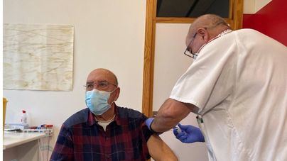 Las mascarillas se mantendrán en centros sanitarios, residencias y farmacias