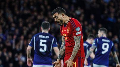 España se la pega en Escocia