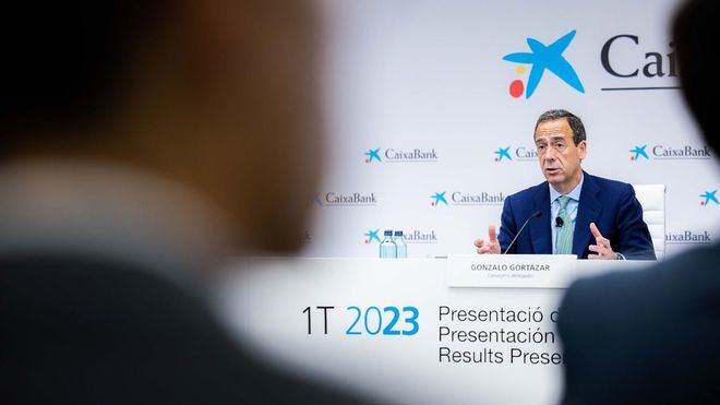 CaixaBank gana 855 millones hasta marzo, un 21,1 por ciento más