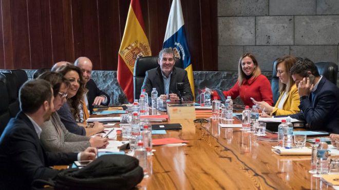 El Gobierno aprueba la Oferta Pública de Empleo de Educación para 2018