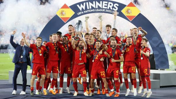 España levanta la Nations League por primera vez