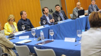El Cabildo formará a los trabajadores para aumentar productividad y mejorar los salarios