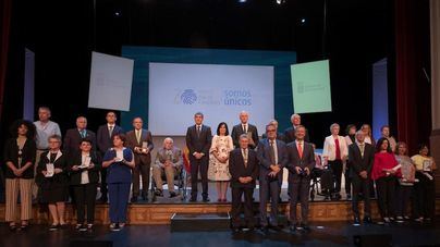 Entrega de premios y medallas en el Acto Institucional del Día de Canarias