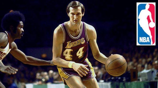 Fallece Jerry West, la leyenda de los Lakers que se convirtió en el logo de la NBA