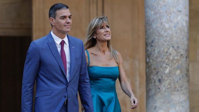 Pedro Sánchez con su esposa, Begoña Gómez.