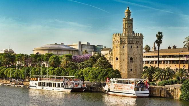 Sevilla cortará el agua a los pisos de alquiler turístico ilegal
