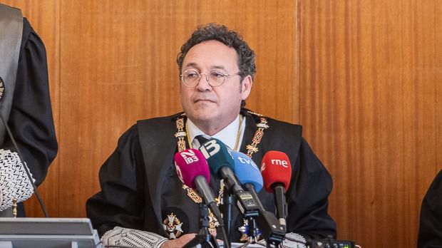 Ordenan el registro del despacho del fiscal general del Estado