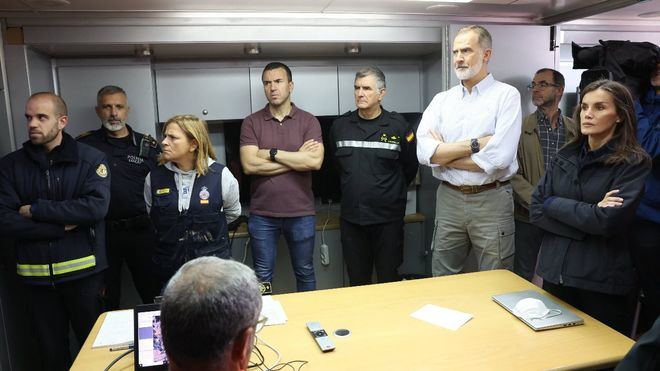 Los reyes visitan la 'zona cero' de la tragedia