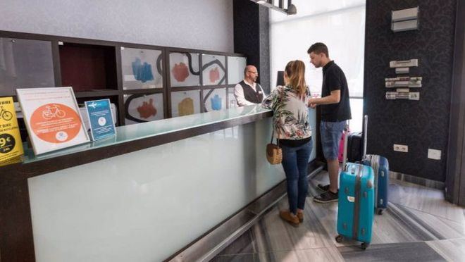 Agencias de viajes denuncian que Interior ignora sus demandas sobre el 'Gran Hermano Turístico'