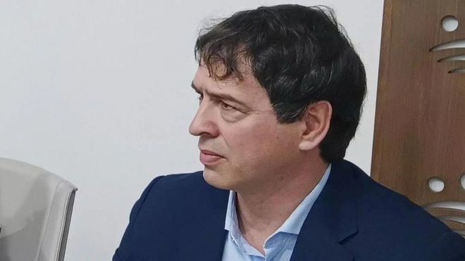 El hermano de Pedro Sánchez deja su puesto en la Diputación de Badajoz
