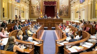 El Parlamento de Canarias muestra sus condolencias por los fallecidos en las inundaciones de Mallorca
