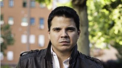 Francisco Corujo y Juan Francisco Parra llevan al escenario del Paraninfo Tosti, Bernstein y música popular “de vida y vuelta”