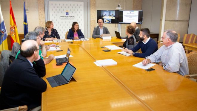 Política Territorial presenta el nuevo Pevolca al Comité Científico de Fenómenos Volcánicos