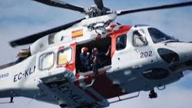 Rescatan a tres personas que cayeron al mar en Gran Canaria tras chocar un buque de Armas con una embarcación