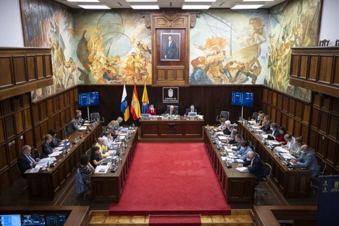 El Cabildo recupera la memoria de su personal víctimas de depuraciones durante la Guerra Civil y la Dictadura