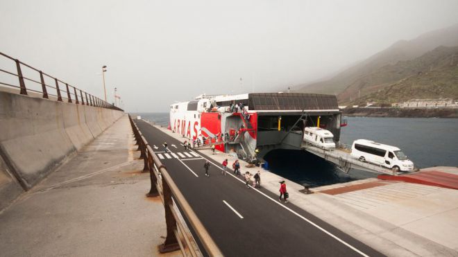 Belén Allende denuncia que no se cumple con la OSP marítima con El Hierro y continúan los retrasos