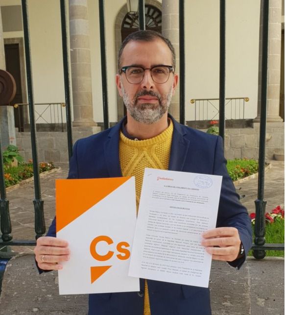 Cs reclama al Parlamento que a Sánchez que reconozca a Guaidó como presidente para la transición en Venezuela