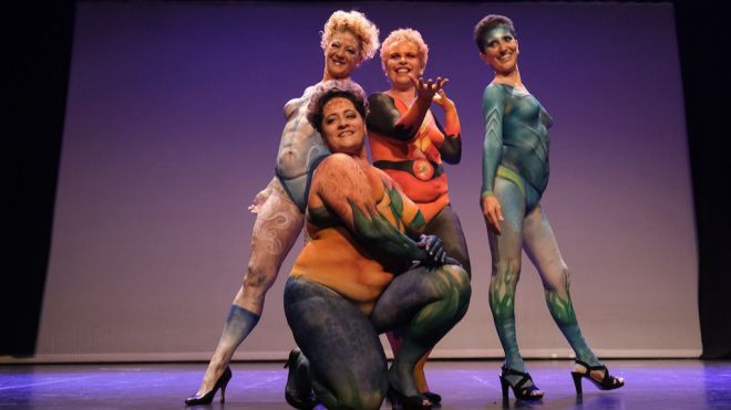 Pasarela solidaria contra el cáncer de mama