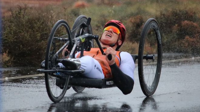 Muestra de superación y velocidad en la Handbike Playa Blanca