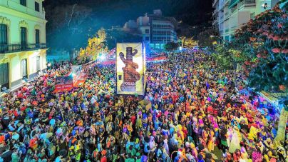 El Carnaval alcanza su ecuador con la celebración del Entierro de la Sardina