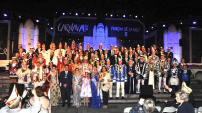 La delegación alemana del Carnaval es recibida en el Ayuntamiento de Puerto de la Cruz