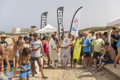 60 surfers de toda la geografía española participaron en el Campeonato Nacional de surf infantil y surf adaptado Promesas del Surf Fuerteventura 2022