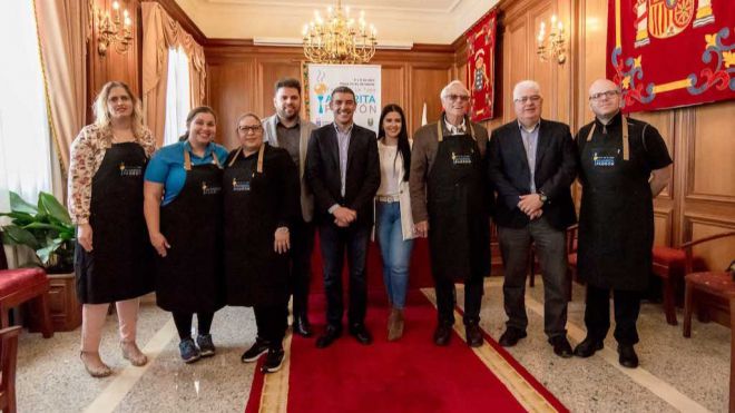 Valverde muestra su gastronomía en la Feria de la Tapa ‘Alvarita Padrón’