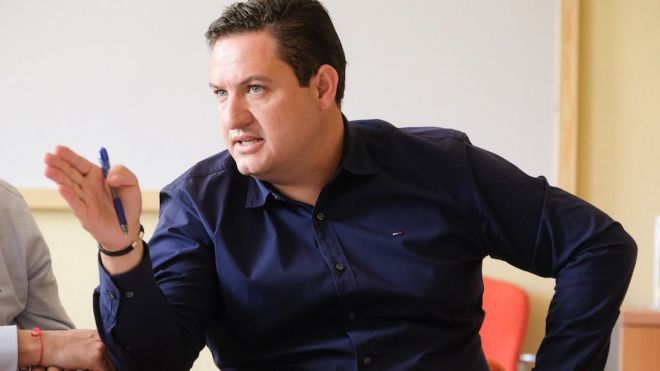 José Julián Mena: “Los vecinos del Sur necesitan de un hospital real, no de visitas ni de fotos de políticos”