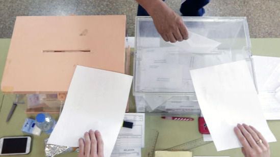 Cerca de 1,73 millones de canarios están llamados a renovar 15 escaños del Congreso y 11 del Senado
