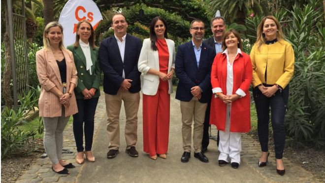 “La democracia gana cuando personas de la vida real vienen a aportar su trabajo y su experiencia”