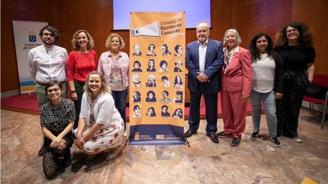 Las escritoras canarias piden más igualdad y mayor presencia en el mundo literario