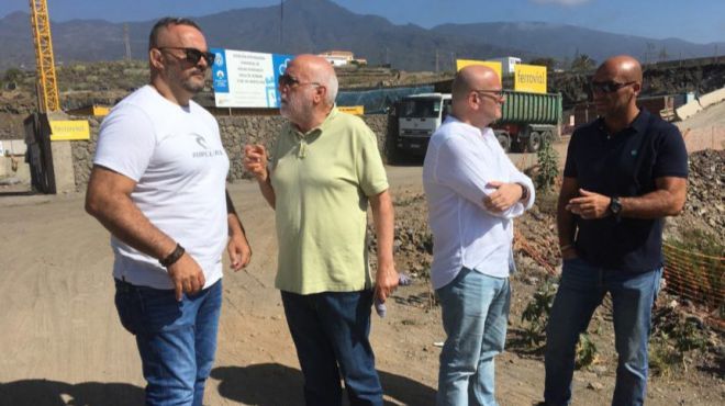 “Tenemos nuestras costas destrozadas por los vertidos de aguas contaminadas”