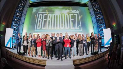 800 personas arropan a Bermúdez en el acto central de su campaña